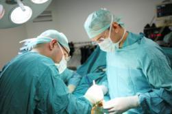 Organ Recovery The recovery surgery takes place in an operating room, in the same sterile and careful way as in any surgery.