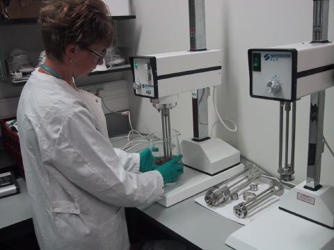 Homogenization of sample prior to analysis Feed samples must be