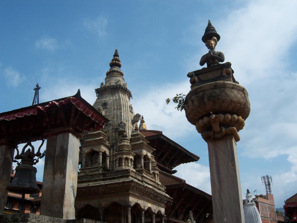 At Bhaktapur s town center is Durbar square, a beautiful