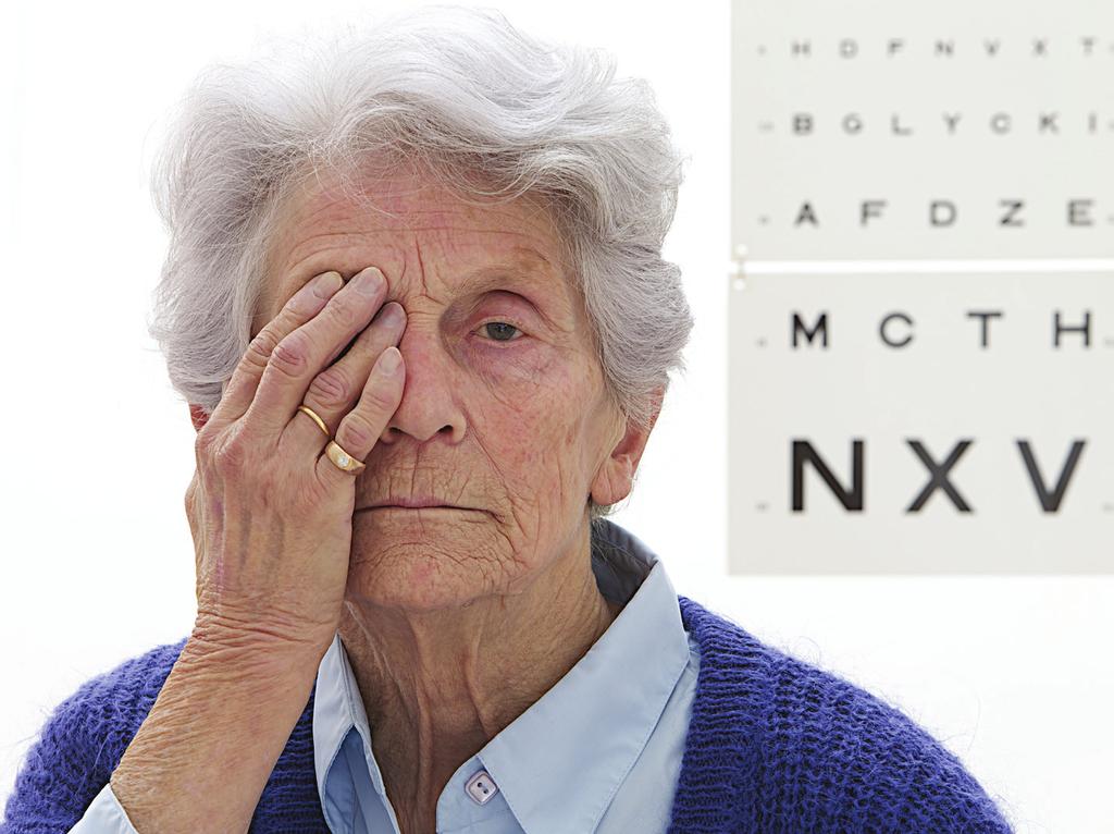 Handy hints for visiting the optometrist Let the optometrist know that you have dementia. Take a list of your medication. Take your glasses with you.