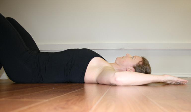 5. POSTURE STRETCH ON THE FLOOR Now let s incorporate all the previous exercises to challenges your primary postural muscles in your middles back your lower trapezius.