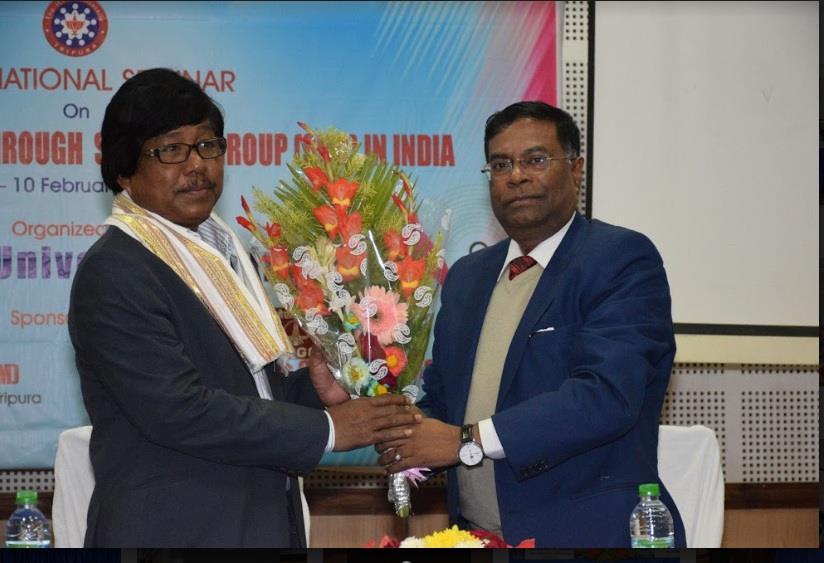 Biplab Halder, Pro-VC, ICFAI University, Tripura felicitates Mr.