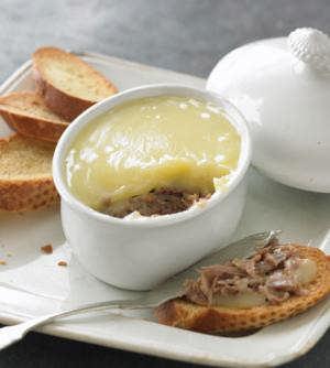 46 In the Dutch Financial newspaper from the 11th of January 2014 To create the French meat dish rillettes lard is a indispensable ingredient.