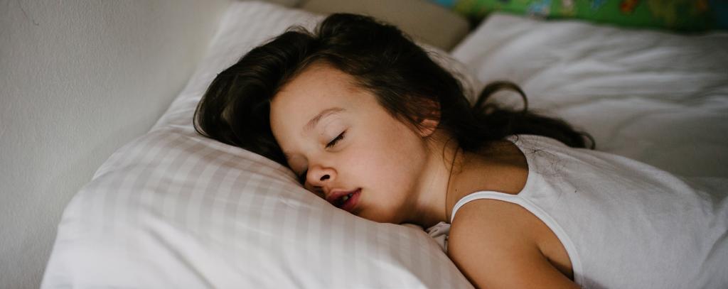 Sleep and mental wellbeing: exploring the links Like most physiological functions, the length and quality of sleep is influenced by a host of biological, environmental and lifestyle factors.