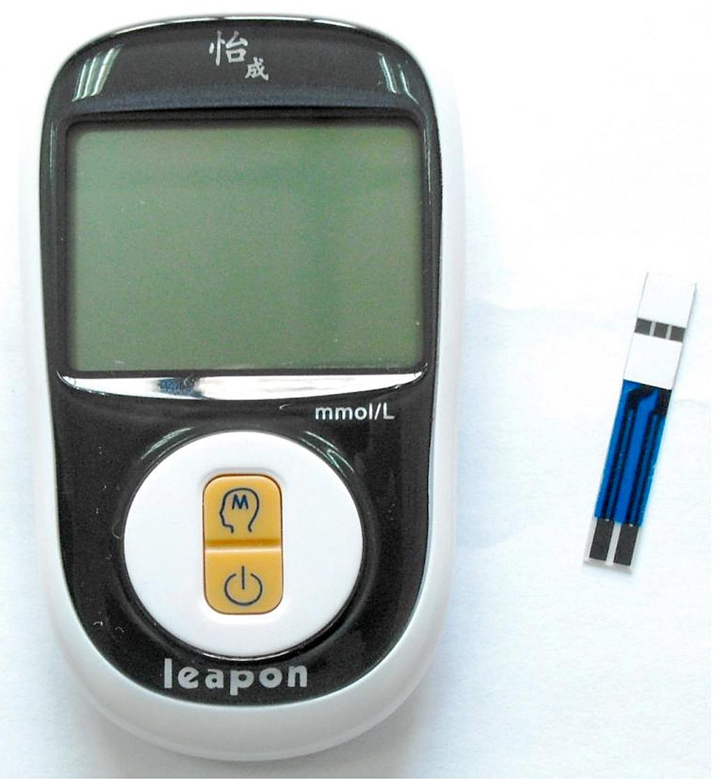 in 1990. But the first successfully commercialized glucose meter was in 2000. The company markets two kinds of glucose monitoring systems, named Jinqu, meaning golden magpie (Figure 3).