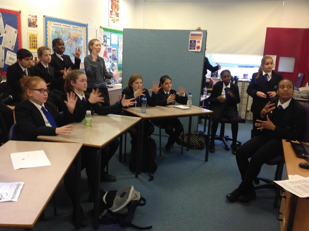 Deaf and hearing students together at lunchtime