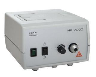 [ 142 ] 09 FIBER OPTIC PROJECTORS Fiber Optic ( F.O.) Projector HEINE HK 7000 The F.O. Projector HK 7000 incorporates a special long-life halogen bulb rated at 150 Watts.