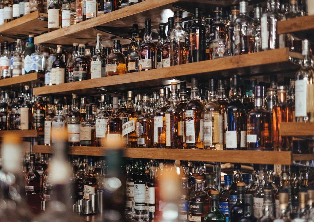 EXECUTIVE SUMMARY This report was commissioned by the Drinks Industry Group of Ireland. It summarises the performance of the alcoholic drinks market in 2017.