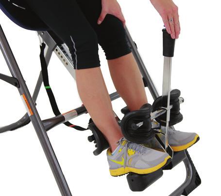 Prepare to Invert EP-970 Owner s Manual - 3 BEFORE USING THE INVERSION TABLE Make sure the inversion table rotates smoothly to the fully inverted position and back, and that all fasteners are secure.