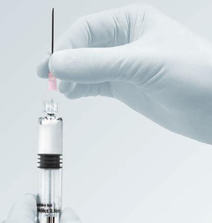 2 Mixing Mount the separately packed needle onto the syringe with the liquid component.