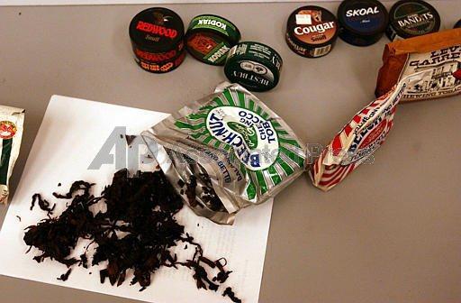 SMOKLESS TOBACCO Smokeless tobacco contains 15 times more nicotine than