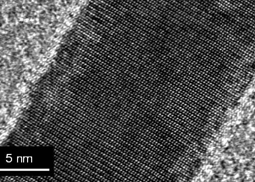 TEM characterization of Al:ZnO nanowires alloying treatment temperature of 420oC Al / (Al+Zn) : 2.5 at.