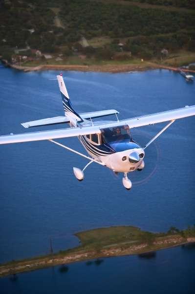 Cessna 206 Stationair In granting an Authorization, the Federal Air Surgeon may do any or all of the following: Limit the duration of