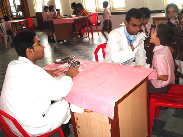 SCHOOL HEALTH CHECK UP PROGRAMME IMPLICATION Importance of proper brushing Importance of