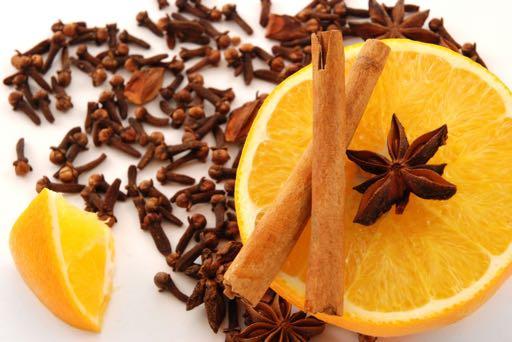 ORANGE VANILLA CINNAMON - A cinnamon stick - A few vanilla sticks - ½ orange, sliced Orange: Helps maintain rampant free
