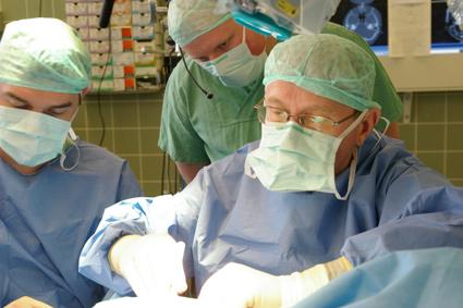 Surgeons: Thomas Lenarz, Hannover; Burkard Schwab, Hannover; Rolf Salcher, Hannover Guest