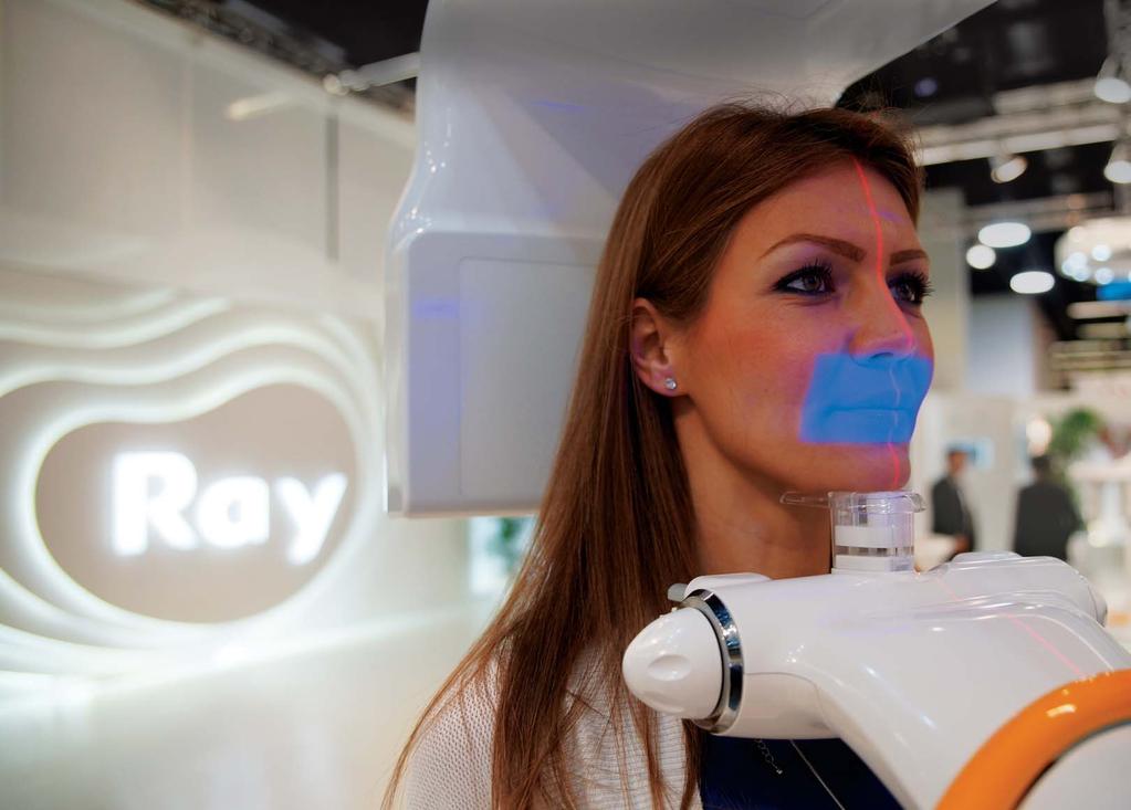 Your Own Exposure Control Free FOV Visible X-ray Guide RAYSCAN α+ is the first in the dental imaging industry to apply visible x-ray guide used for medical imaging.