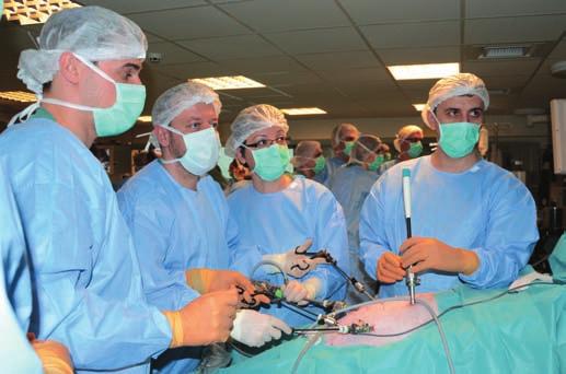 Real-time discussions between the operators and the surgeon trainees are allowed.