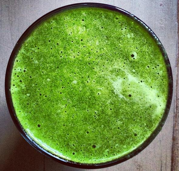 Winter Greens This smoothie is choc full of hormone-balancing nutrients, fiber, healthy omega fats, vitamins and minerals.