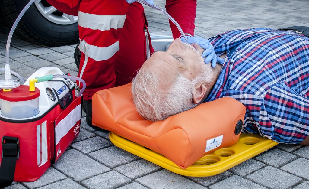 IMMOBILIZATION PRODUCTS FOR HEALTH EMERGENCY Our immobilization and transport medical devices meet the standards in force when expected and were born from the