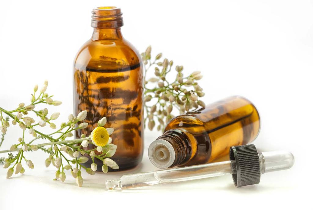 4 What is an Essential Oil? Don t get confused between essential oils and fragrance oils.