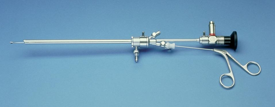 Office Hysteroscopy http://dx.doi.org/10.5772/60658 353 2. Instruments 2.1. Hysteroscopes There are two different types of hysteroscopes available.