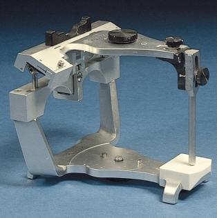 13): Simple hinge (plane line) Moveable, fixed condylar path Semi-adjustable.