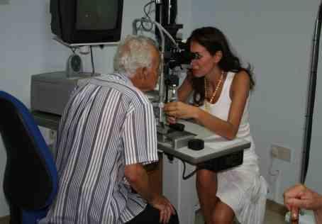 Laser surgery Laser surgery can be very helpful for the treatment of diabetic retinopathy.