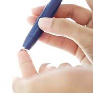 Improve diabetes care Constraint #1 = daily glucose check ( 5x/day) Glycemia