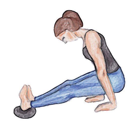 Step 2: Now bend your hips at a 90-degree angle and bring them through the arms.