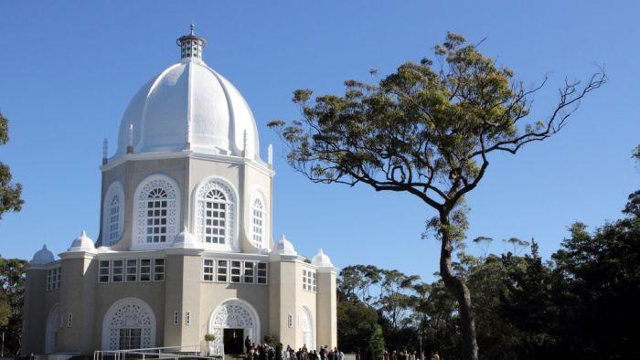 Touching the sacred Download audio Sunday 13 September 2015 1:30PM We go inside the spectacular Baha í House of Worship in Sydney for Australia s first Bah Choral Festival.
