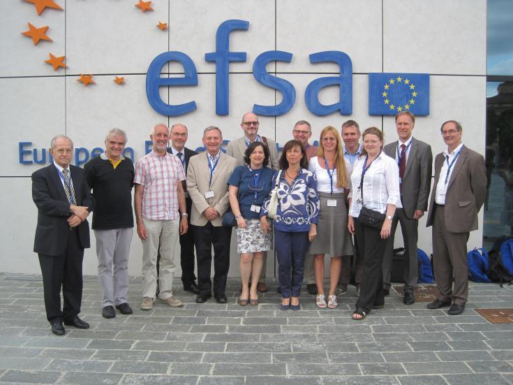 MEMBERS OF THE CEF PANEL 2014-2017 Chair: Prof. Vittorio Silano (IT) Vice-chairs: Dr. Wim Mennes (NL) Dr.