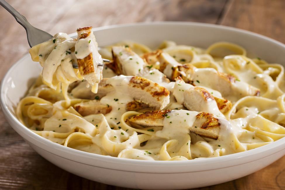 Who s Selling Me What? Restaurant: Olive Garden Chicken Alfredo How Healthy Is It?