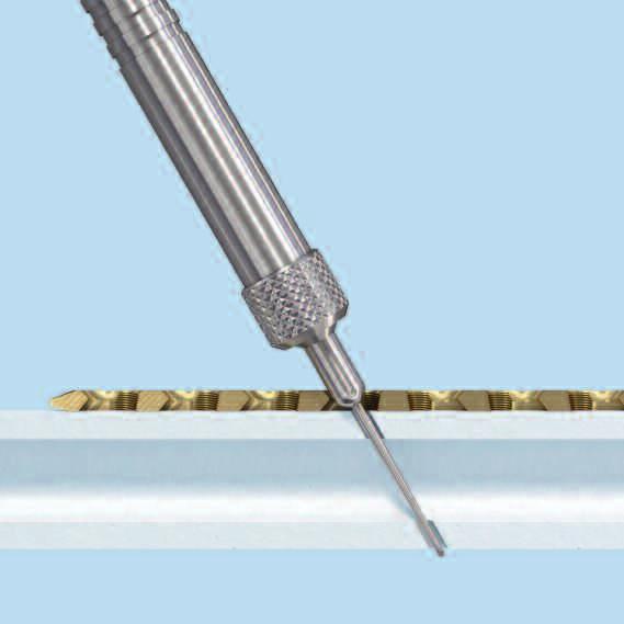 Determine the required length of the cortex screw using the depth gauge. Insert the appropriate 3.