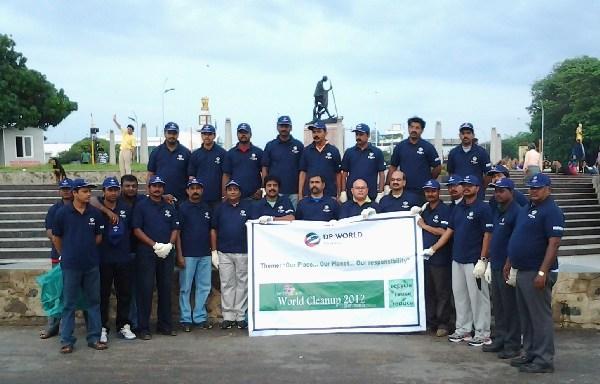 CSR Initiatives - 2012 Q3 BEACH CLEANING CAMPAIGN BY EMPLOYEES OF DP WORLD CHENNAI In line with the INTERNATIONAL COASTAL CLEANUP DAY, Employees of CCT took up a beach cleaning campaign at the Marina