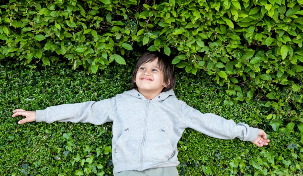 ADVANTAGES OF THERAPEUTIC GARDENS FOR CHILDREN WITH AUTISM SPECTRUM DISORDER Therapeutic gardens have been shown to have many benefits for children with ASD.