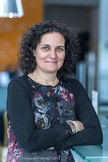 July 2016 Cristina Sierra is Associate Professor, Medical Consultant-1 of the Department of Internal Medicine, Hospital Clínic, School of Medicine, University of Barcelona, Spain.