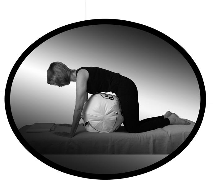 KNEELING QUADRUPED (CATBACK) 1. Place yourself on your hands and knees on the mat or bed with the OsteoBall under your stomach. 2.