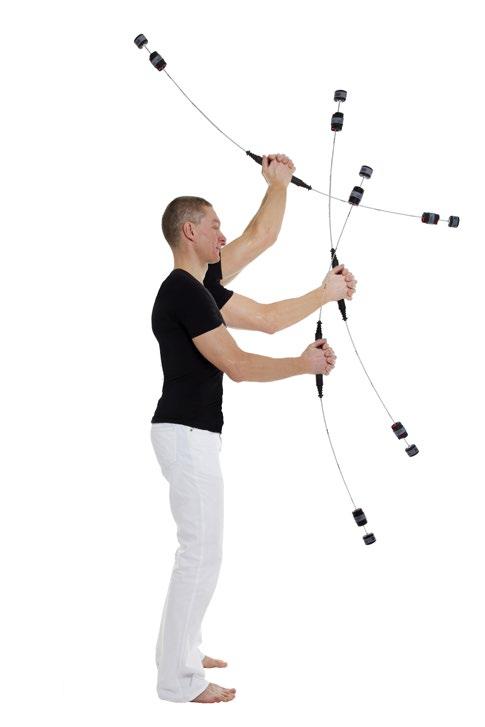 Modify the best possible general posture as below: Grip type and positioning of BIOSWING Improve Two-handed grip (hold your hands on top of each other or with fingers interlocking) Hold BIOSWING