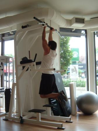 Day 3 Workout B: Metabolism to the Max Chin-ups Take underhand grip on the