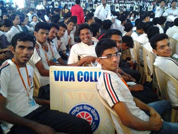 No. of Participents : 50 Volunteers We celebrate Yuva Diwas in Mumbai Univercity in Santacruze. Different college students are come together and celebrate Yuva Diwas.