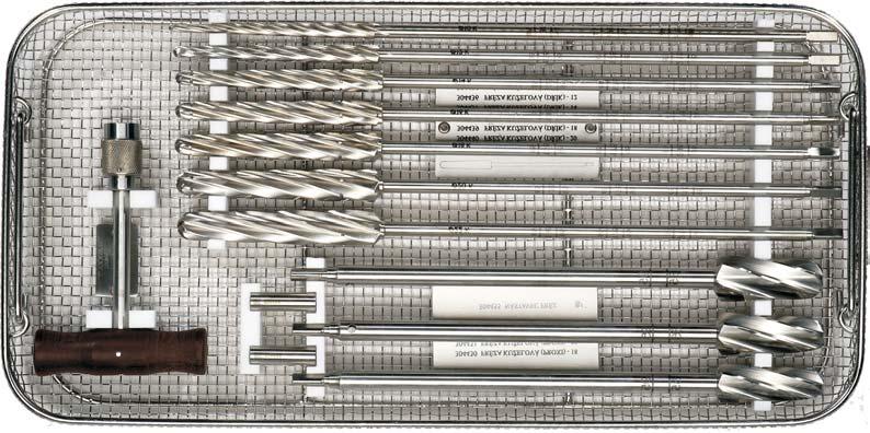 Implant Description Surgical Technique Instrumentation Set Catalogue Instrumentation Set for Application of RMD Stem (Order No. 301070) 1 11 2 3 11 13 4 11 10 9 8 6 7 5 Denomination Ord.No. 1 Tray I Cutters: Cutter cylin.