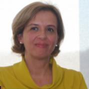 Cristina Santos Head of the Public Health Emergencies Operations Centre Directorate-General of Health Portugal Born in the Portuguese Island of Madeira in 1969, holds a degree in Economics from the