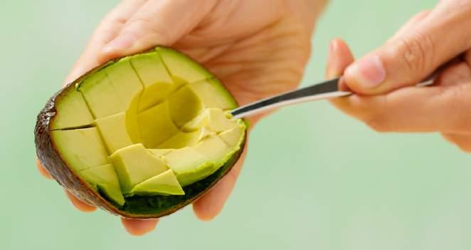 Avocado fruit on postprandial markers of cardio-metabolic risk: A randomized controlled dose response trial in overweight and obese men and women Britt Burton-Freeman, Eunyoung Park, Indika