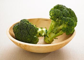 10 7. Broccoli Our president's dad may hate this cruciferous all-star, but one cup of broccoli contains a hearty dose of calcium, as well as manganese, potassium, phosphorus, magnesium, and iron.