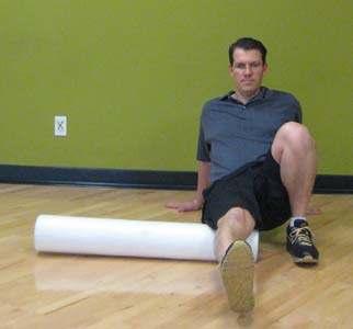 Foam Rolling Hamstring Toe Up Roll up and down hamstring, twice. Roll up and down hamstring, 2 twice.