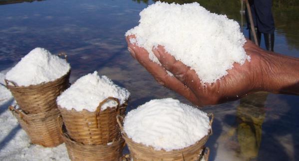 Fact : Philippine Sea Salt is sodium 237 mg per 5 grams LOWER than PDV China Salt Plus natural sea minerals per 5 grams : Calcium : 13.