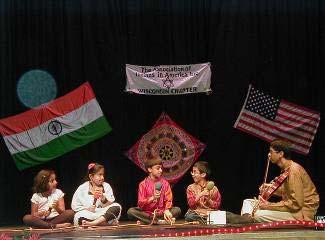The program began with the invocation song by Surya Ganesan followed by the Shabd Kirtan by Dr. Rubal Dhillon.