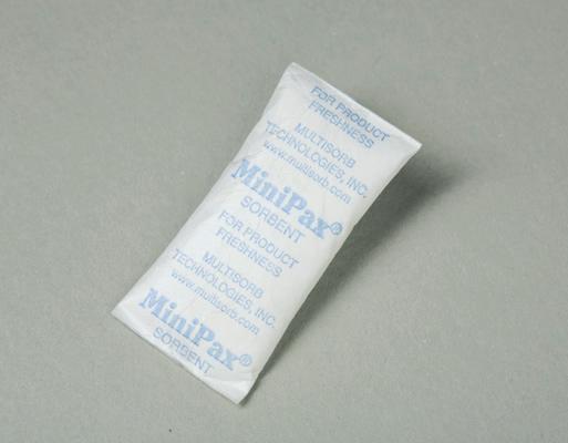 B10 B11 Flat Pad B12 B14 Absorbent Packet B13 B15 Step 3 TEST Remove the Device from the Pouch.