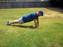 Bodyweight Renegade Row (see above) Plank to Triceps Extension Raise your body in a straight line and rest your bodyweight on your elbows and toes so that your